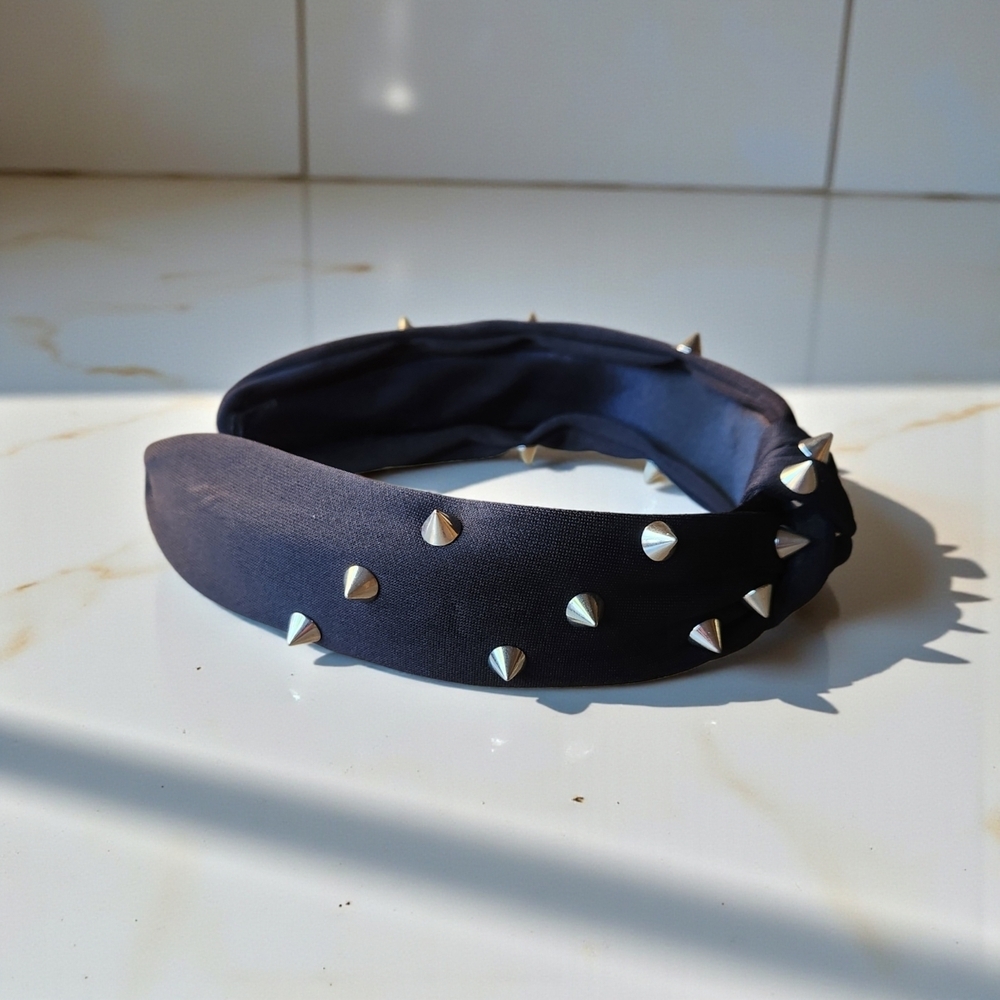 Black Knot Spike Headband - Picture 3 of 5